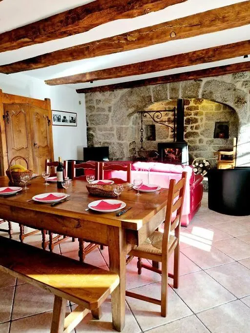 Maison Paysanne, Proche Aubrac Huparlac Fransa
