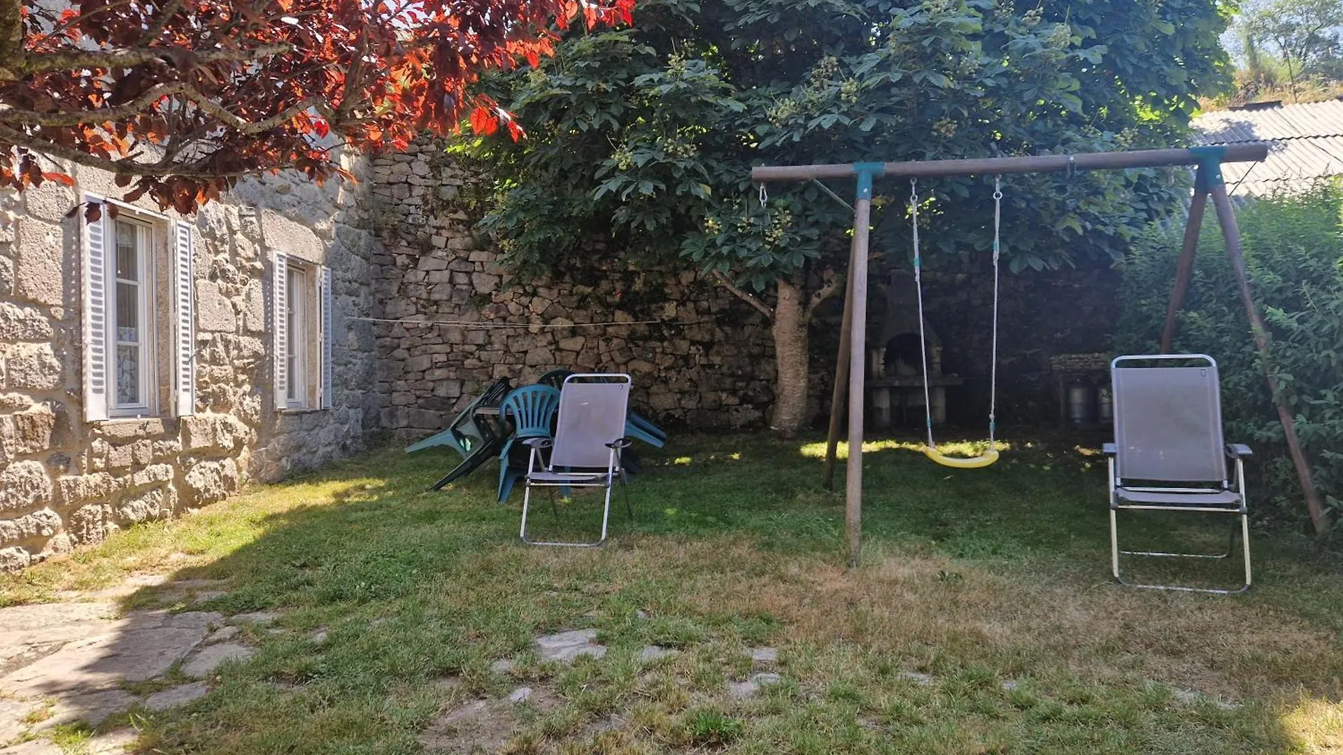 Tatil Evi Maison Paysanne, Proche Aubrac Huparlac
